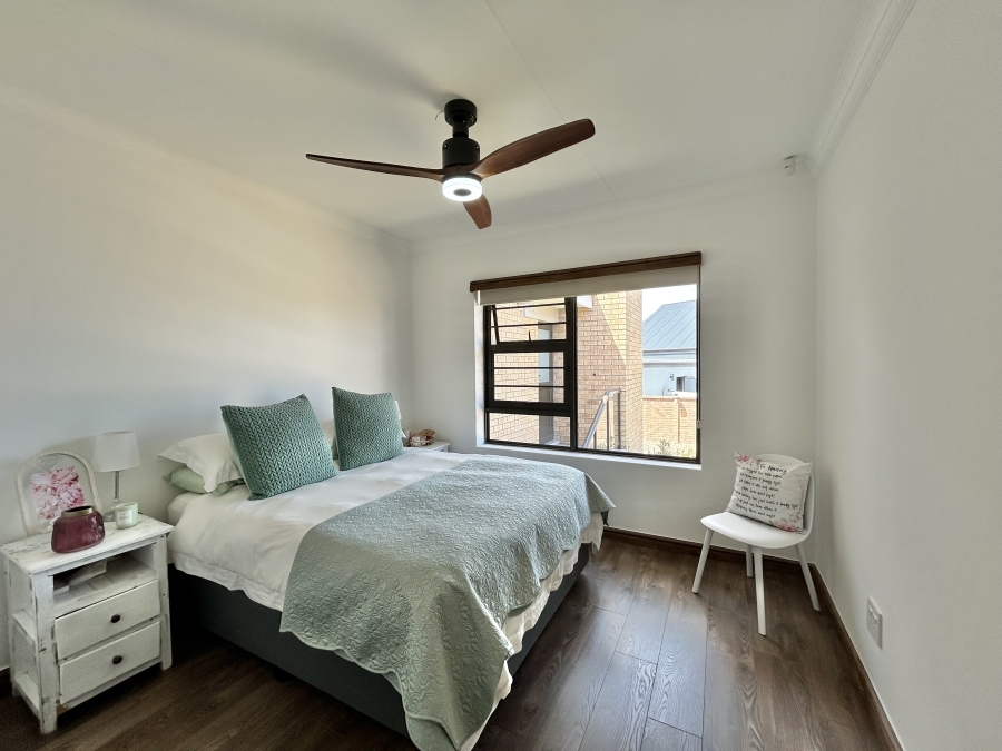 4 Bedroom Property for Sale in Wavecrest Eastern Cape